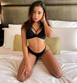 Kayaşehir Escort Bayan Semayla Geçireceğiniz Tutkulu Gecelerin Keyfini Çıkarın